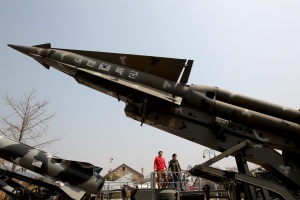 Северна Корея е готова да изстреля балистични ракети