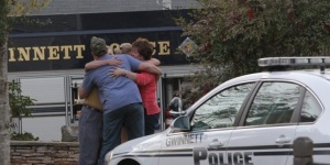 Убит е мъжът, взел за заложници петима пожарникари в САЩ