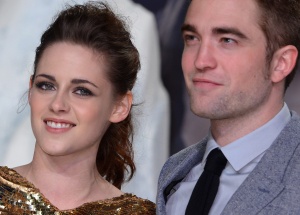 Робърт Патинсън подари на Кристен Стюарт писалка „Бентли“ за 30 000 паунда