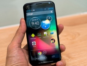 Бъдещите телефони на Motorola ще са феноменални, твърди Ерик Шмид