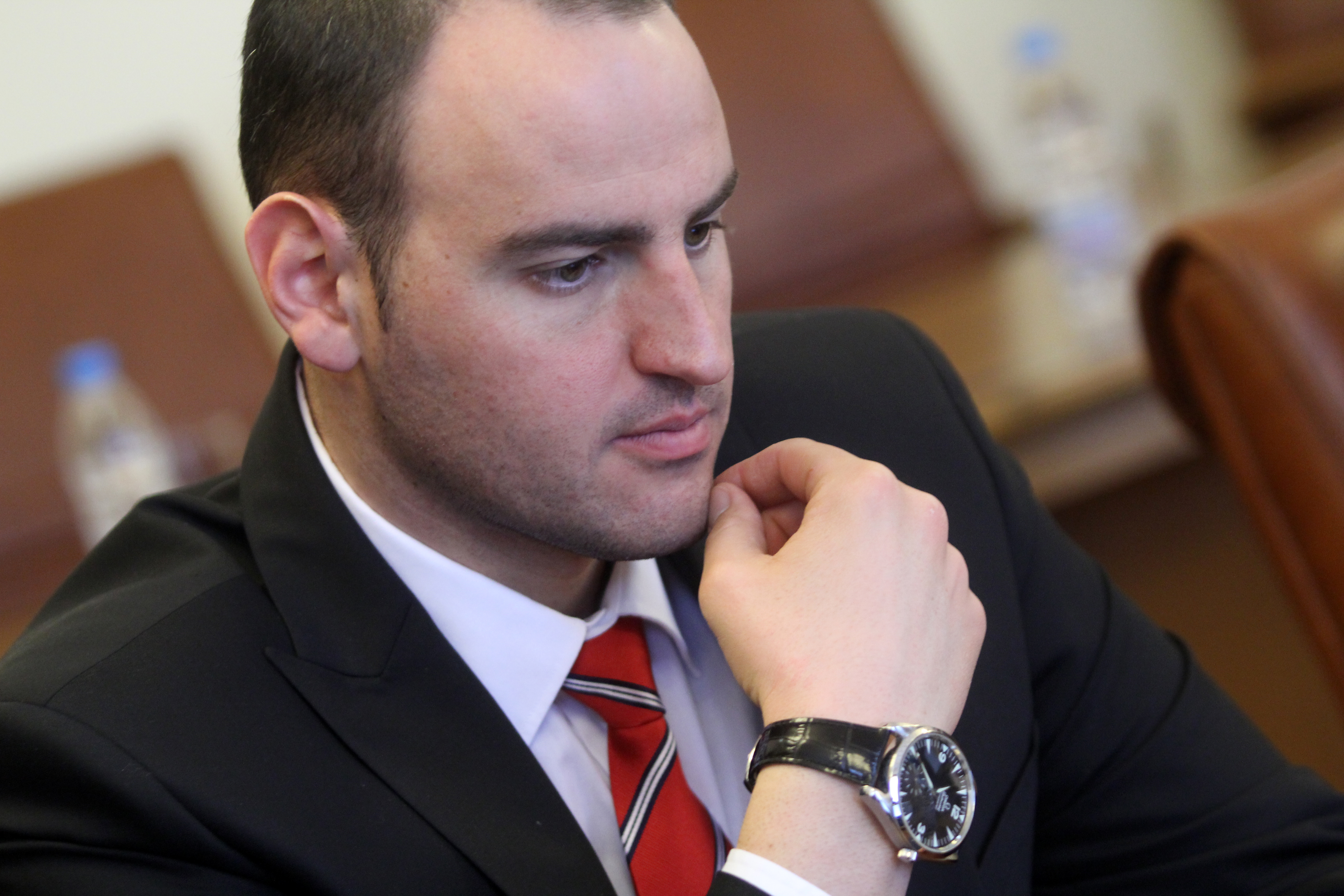 Спортните клубове на ЦСКА искат оставката на Петър Стойчев