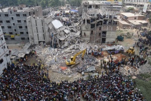 Безредици и протести след трагедията в Бангладеш