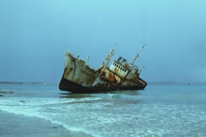 Два кораба се сблъскаха край Пелопонес, двама моряци са мъртви