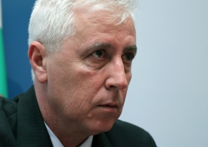 Здравният министър: Знам, че ме подслушват, но това ме амбицира