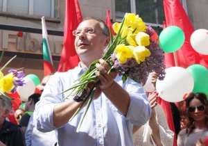 Станишев: Да не се разпилее протестният вот на българите