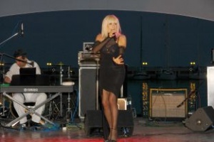 Лили Иванова ще пее за БСП срещу 50 000 лв.