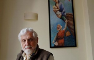 Бащата на противозачатъчното хапче с почетна диплома от Американския колеж в София