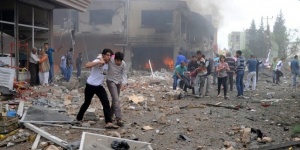 40 души загинаха в Турция при двоен терористичен акт