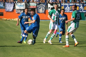 Левски и Берое изравняват 3:3, изгониха Йовов