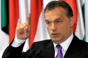 Виктор Орбан сравни Меркел с нацистите