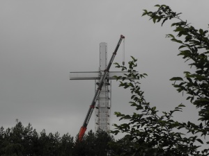 Издигнаха 38-метров кръст над Благоевград