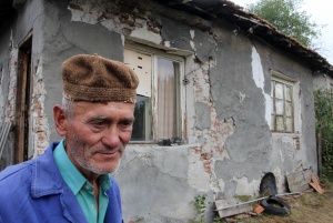 Перник чака нови къщи от Орешарски