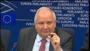 Жозеф Дол към социалистите в ЕП: Ще преглътнете ли горчивото хапче „Атака“?