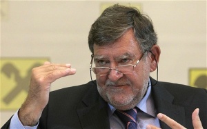 Шефът на Raiffeisen Bank International подаде оставка заради „Офшорлийкс“