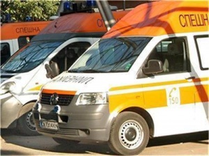 Шестима пребиха екип на Спешна помощ в София