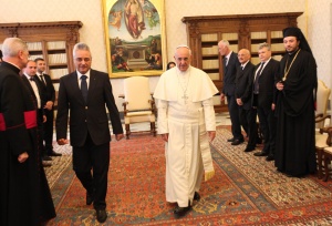 Администрацията на Ватикана не пуснала част от българската делегация