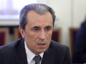 Орешарски представя на Плевнелиев състава на правителството във вторник