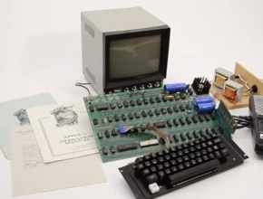Един от първите компютри Apple 1 беше продаден за близо 700 000 долара