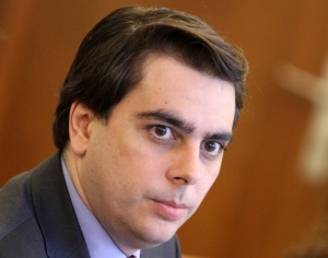 Асен Василев: 2 млн. лева изчезват само за денонощие в енергетиката