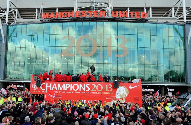20 хиляди приветстваха шампионския парад на „Юнайтед“