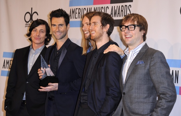 Maroon 5 отлагат европейското си турне за 2014