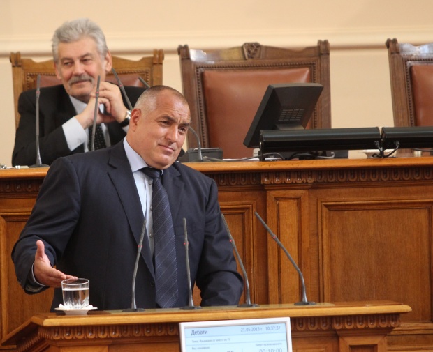 Бойко Борисов седна на мястото на Костов в парламента