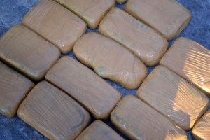 Полицаи задържаха повече от 14 кг хероин в Харманли