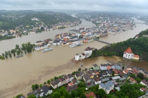 „Зюддойче цайтунг”: В Германия ситуацията с наводненията продължава да е тежка
