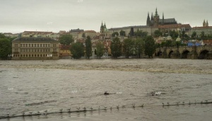 Остават затворени второкласни пътища в Чехия заради наводненията
