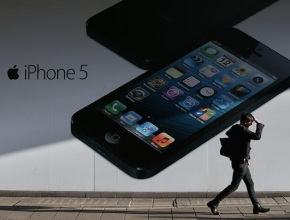 Разработчик: Оператори ограничават скоростта на пренос на данни за iPhone