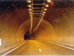 Временно се ограничава движението в тунел „Витиня“ на магистрала „Хемус“