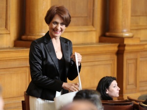 Надежда Нейнски: Орешарски греши, България е била много по-зле