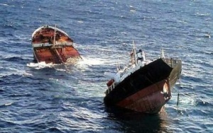 13 души загинаха след потъването на кораб с нелегални имигранти
