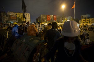 Опозицията в Истанбул поиска разследване за използване на религията като натиск