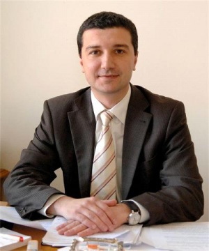 Министър Стойнев: ВМЗ – Сопот, трябва да остане държавно предприятие
