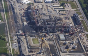 Взрив в завод в Луизиана уби човек