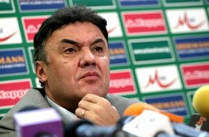 Наредиха Боби Михайлов до Рууни и Агаси