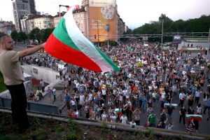 Strategic Europe: Политическият елит се подиграва с Европейския съюз