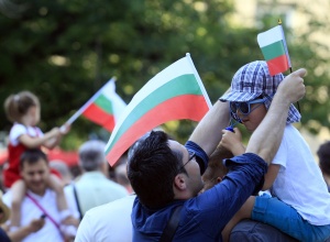 Арестуваха двама заради скандал на протеста пред Министерски съвет