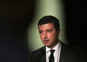 Драгомир Стойнев: Има срив в икономиката