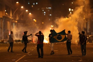 Продължават протестите в Бразилия срещу Мондиал 2014