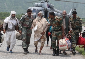 Жертвите на наводненията в Индия станаха 6500 души