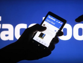 Facebook може би разработва приложение, подобно на Flipboard