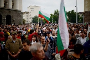 Ден 15: Управляващите не отстъпват, протестът отговори с море от хора по улиците