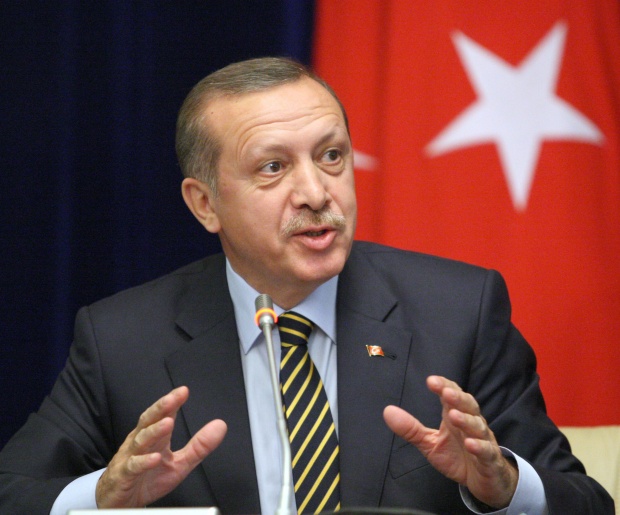 Турският премиер призова демонстрантите да прекратят протеста "незабавно"