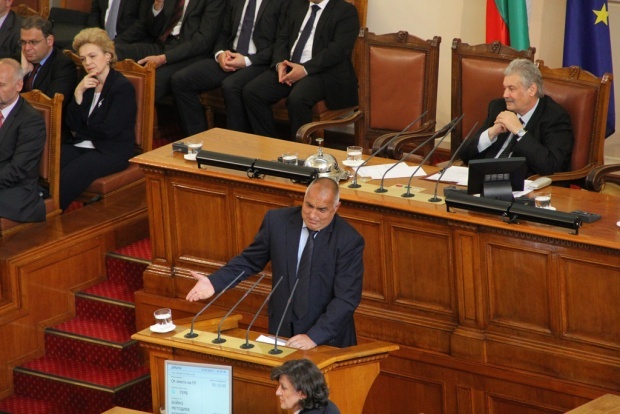 Борисов обвини управляващите в диктатура, ГЕРБ напусна залата