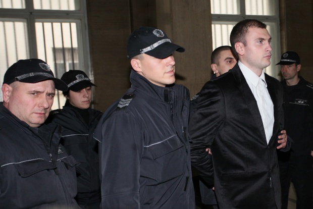 Оставиха Октай Енимехмедов в ареста