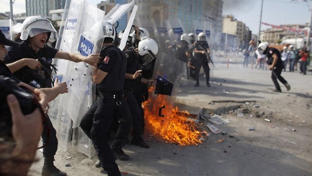 Полиция нахлу за кратко в парка "Гези" в Истанбул