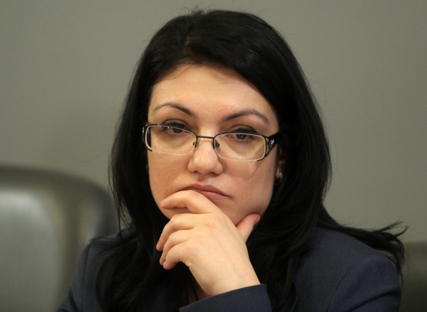 Ася Петрова: Не съм заплашвала никого заради Цветанов, мен ме заплашват и следят