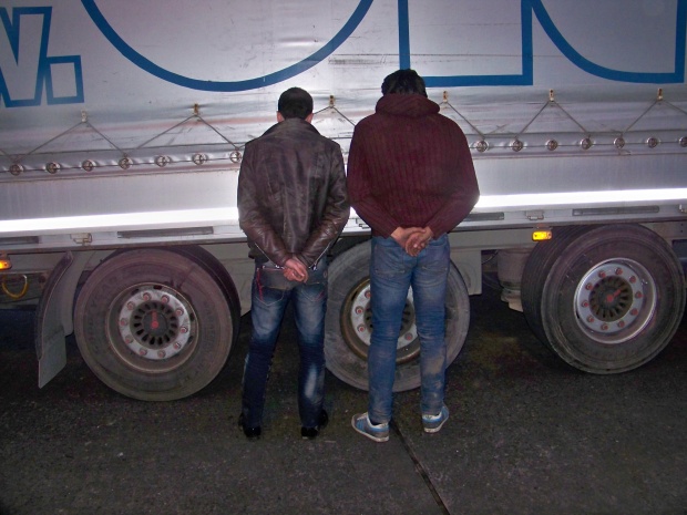 Задържаха сирийци, опитали да влязат незаконно в България